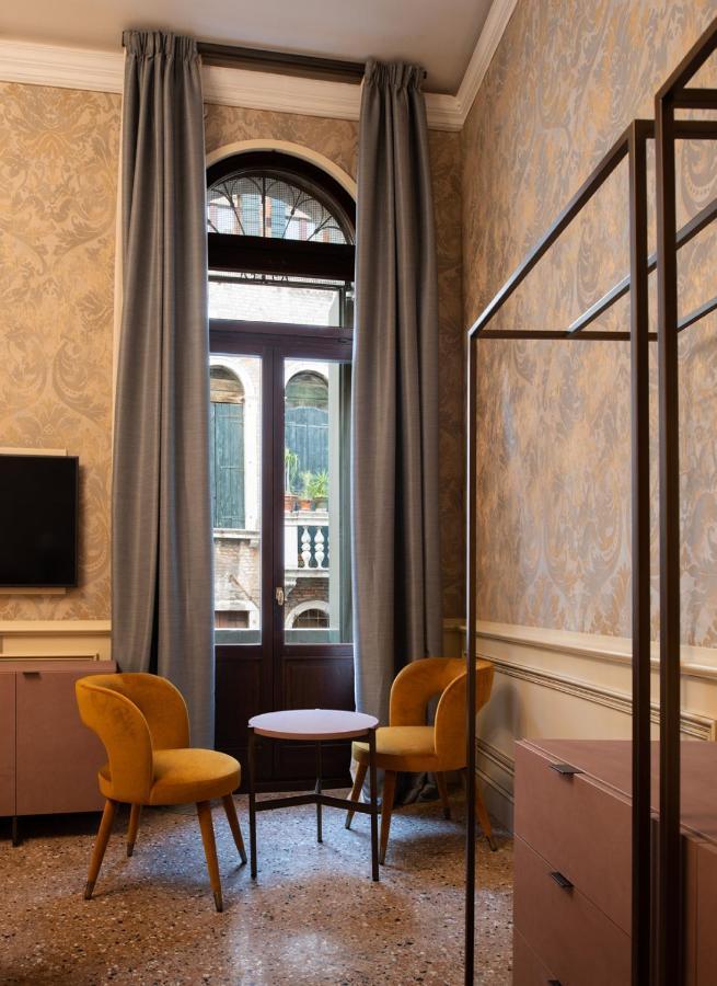 Eight Venezia Hotel ภายนอก รูปภาพ