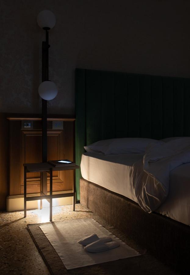 Eight Venezia Hotel ภายนอก รูปภาพ